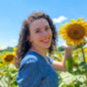 Meet your Posher, Cassondra